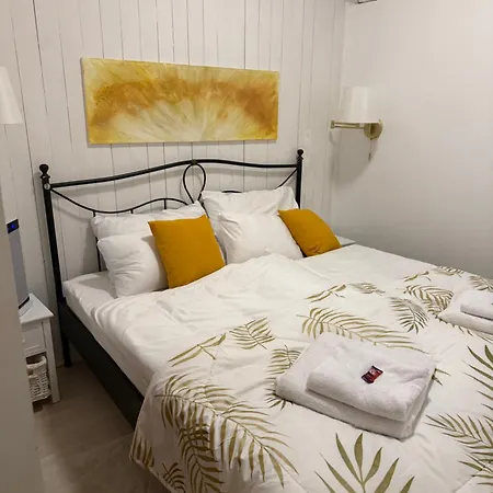 Semesterbostad Haus Sonnenklang Sajkod
